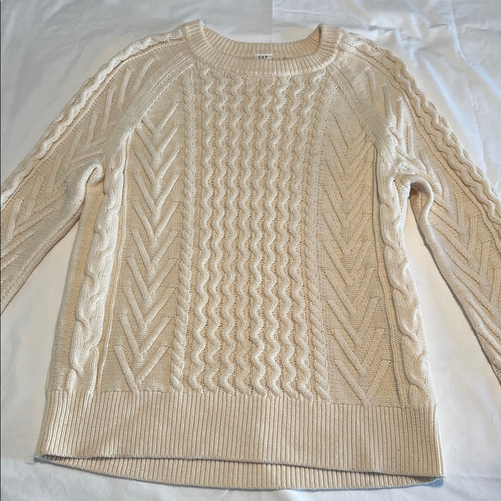 GAP Ivory Cable Knit Sweater